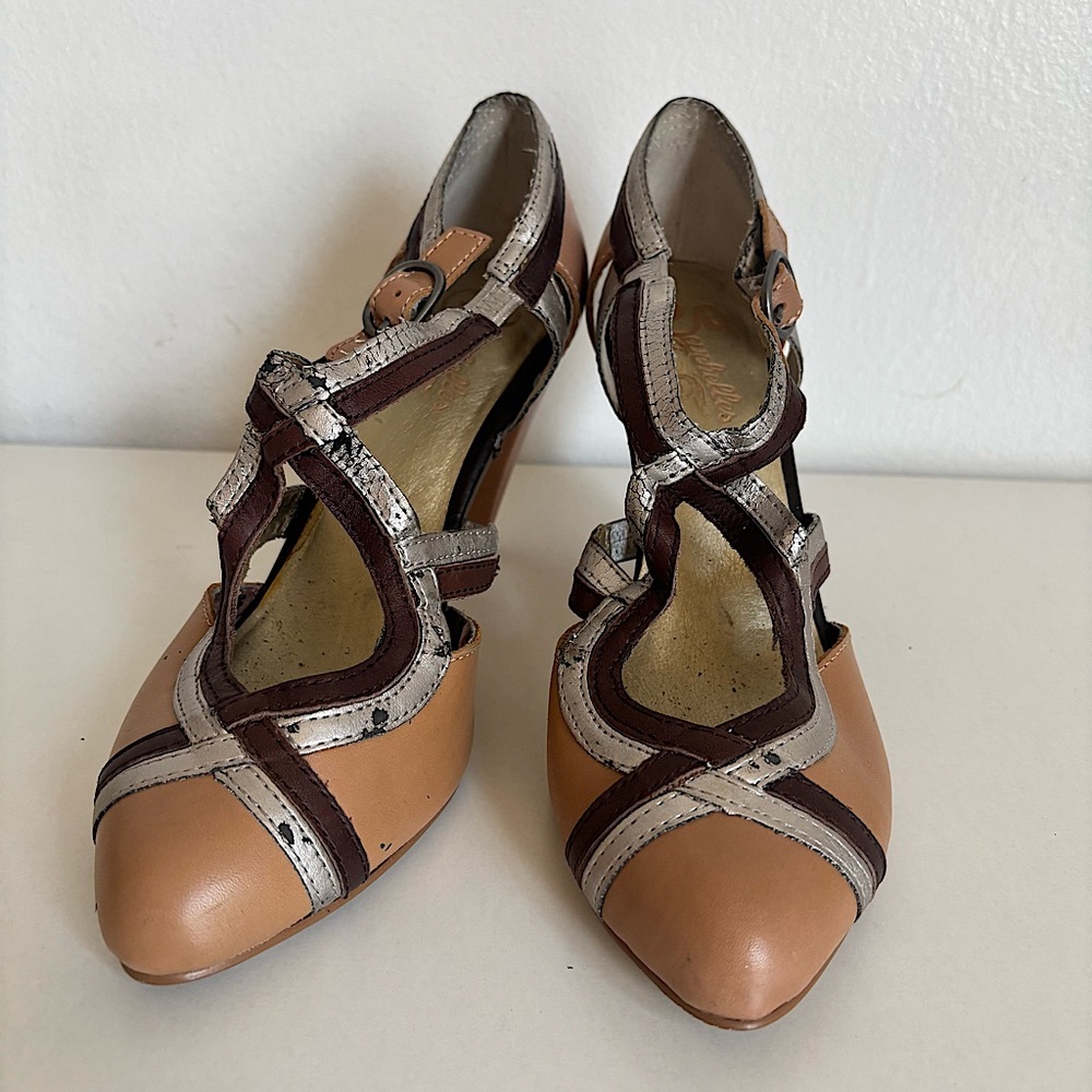 Seychelles Shoes Beige Brown Silver Heels